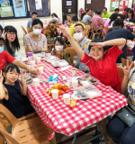 Dinner - Happy Family 晚餐 - 快乐家庭